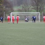 Elfmeter zum 1:2 Anschlusstor für Brünninghausen, unhaltbar für Ersatzkeeper Dennis Stock