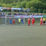 Der TuS Erndtebrück geht 1:0 in Führung durch den Ex-Käner Florian Bublitz (15. Min.)